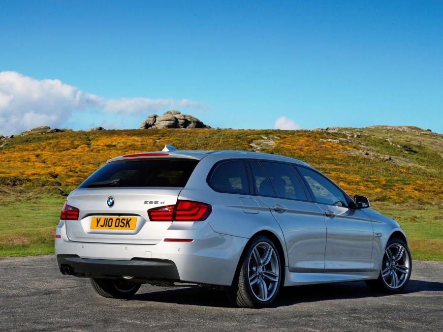  BMW 525d Touring M Sport Package 2010 года  (UK) (фото 7 из 21)